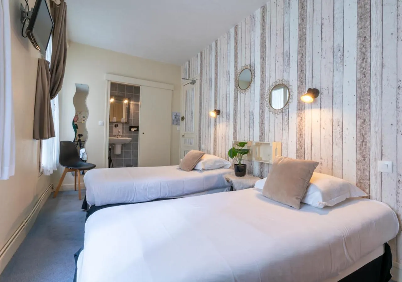 Nouvel 3* Paris